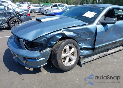 2008 Ford Mustang Gt Deluxe/Gt Premium z USA, uszkodzony, nr VIN 1ZVHT82H985151877